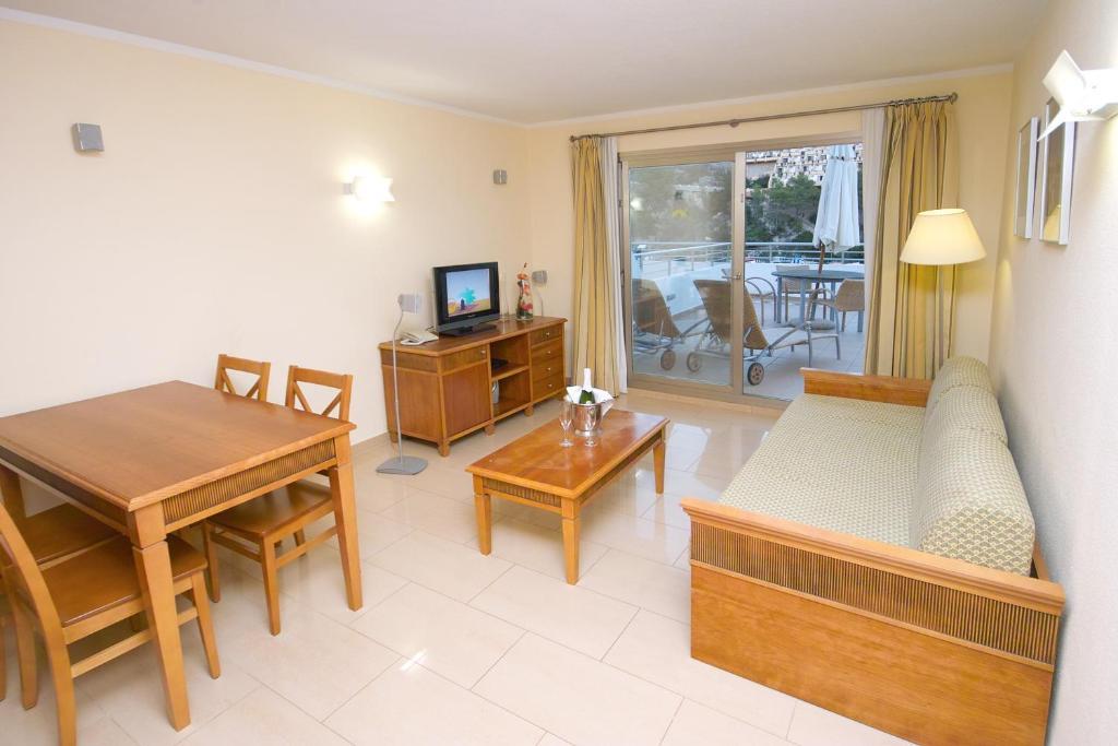 Apartamentos Balansat Port de Sant Miguel Room photo
